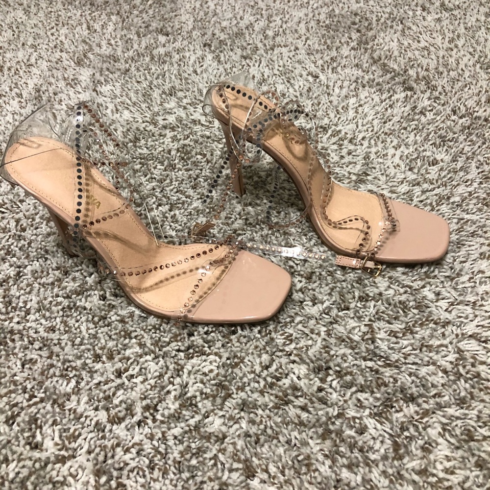 Fashion nova nude heels